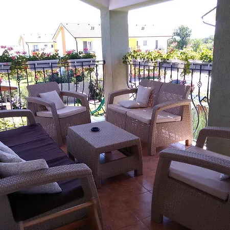 Art Guest house *